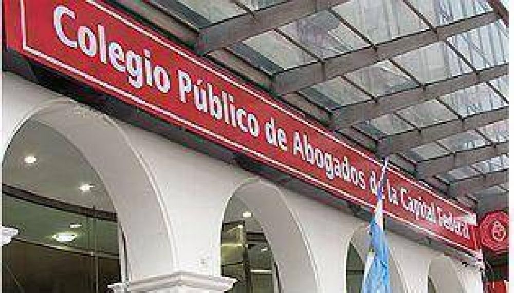 Colegio P�blico de Abogados: la carrera por la sucesi�n de Rizzo