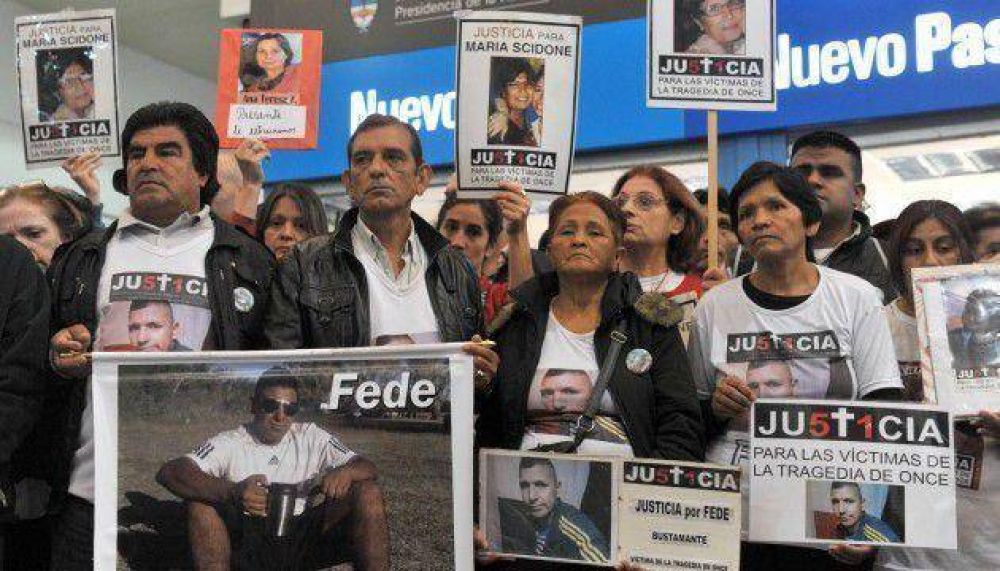 Tragedia de Once: a dos a�os, har�n un acto en Plaza de Mayo