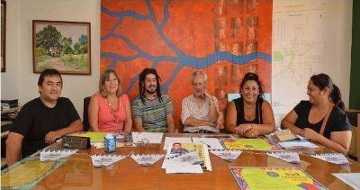 Presentaron los Carnavales en los Barrios 2014