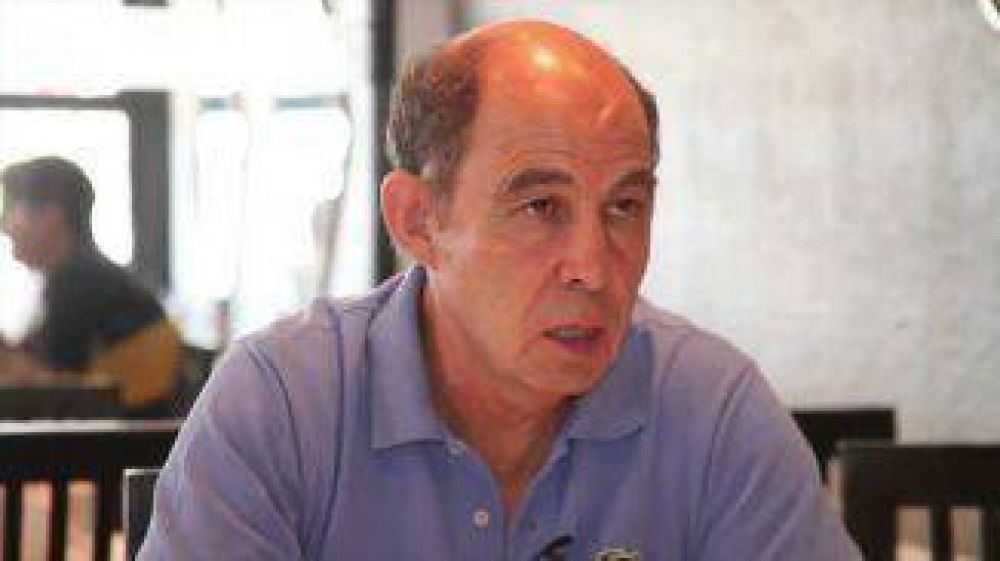 "Si ascendemos, hay jugadores que no pueden jugar en Primera"