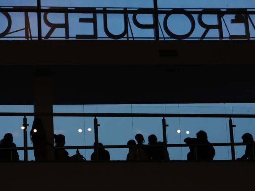 Despu�s de la devaluaci�n, advierten que baj� la venta de pasajes al exterior
