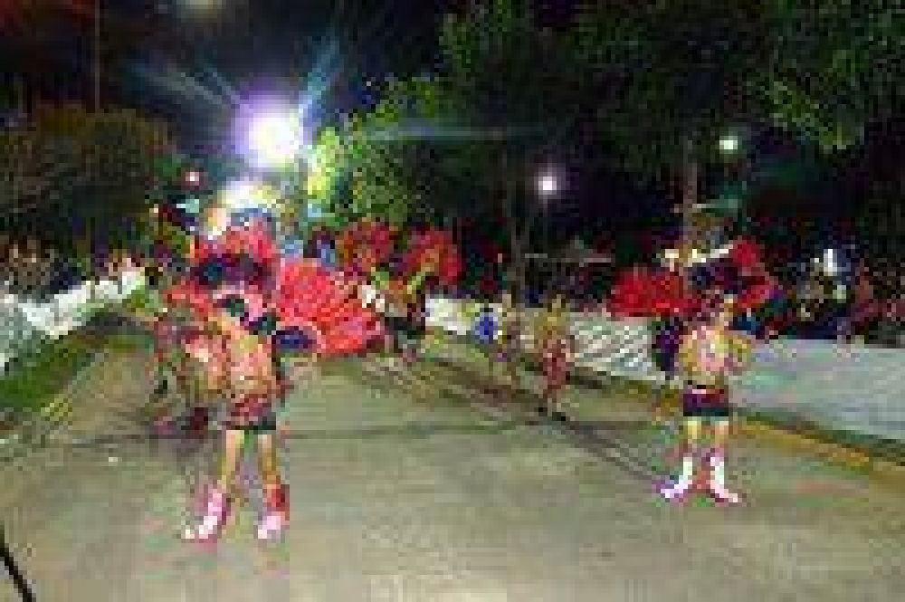 Carnavales: el tiempo permiti� la segunda noche
