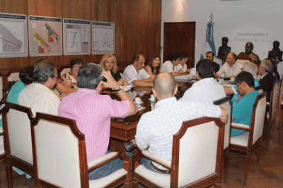 Bacileff Ivanoff con diputados oficialistas para convocar a extraordinaria