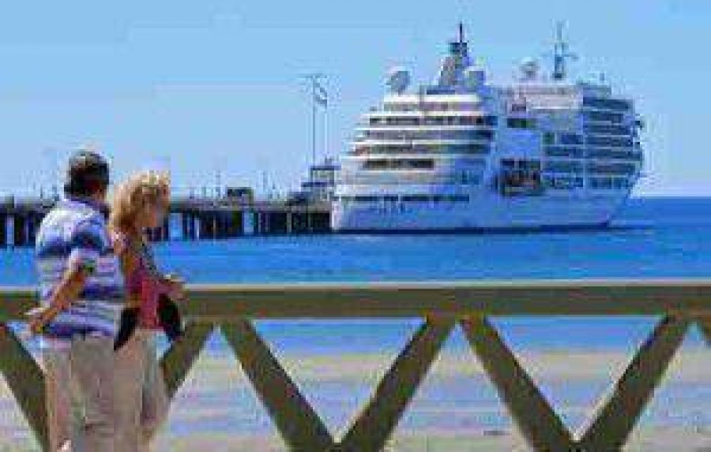 Hoy se espera en Madryn el amarre del crucero Club Med II