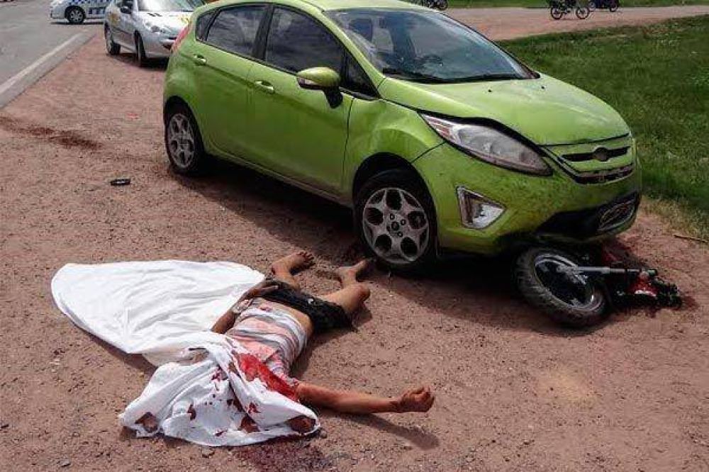 Adolescente muere atropellado en la rotonda de S�enz Pe�a