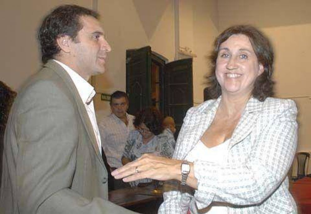 En la C�mara textil se reunieron, Pulti, Pezzati, Fassano, Cirese y Laserna, entre otros