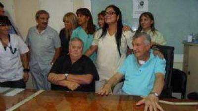 En su regreso al ruedo, el gobernador Gioja asegur� que al pa�s le "hace falta mucho di�logo y armon�a"