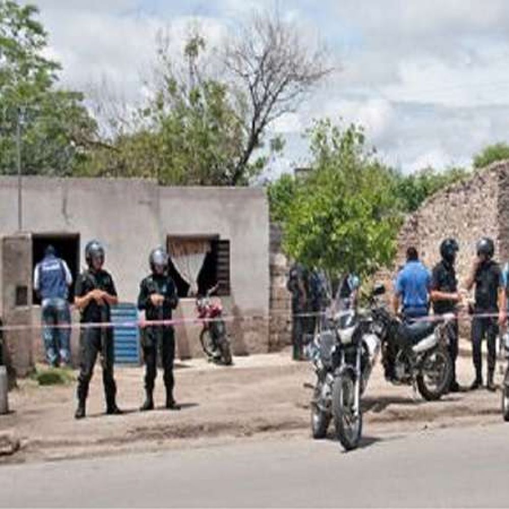 Detectan vivienda donde presuntamente vend�an drogas en el B� Cementerio