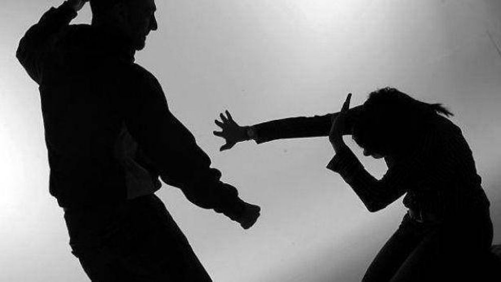 El agente denunciado por violencia de g�nero ya no pertenece a la custodio oficial