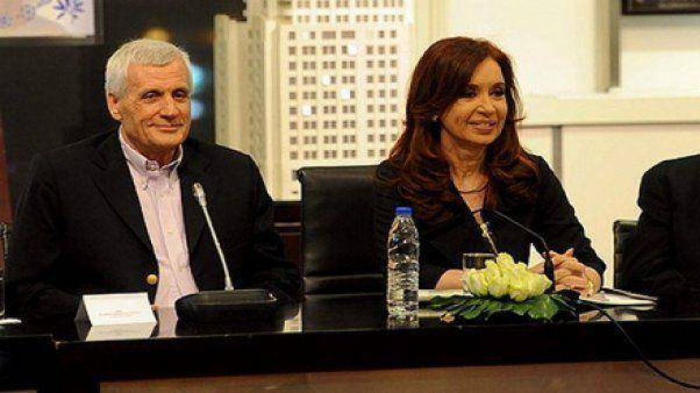 Reuni�n clave: Cristina pidi� a Cal� no desdoblar la paritaria