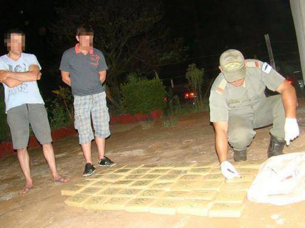 Gendarmer�a secuestr� 65 kilos de marihuana en Santo Pip� y detuvo a un hombre en Formosa