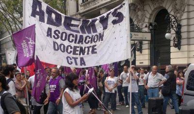 "Macri quiere bajarnos el poder adquisitivo"