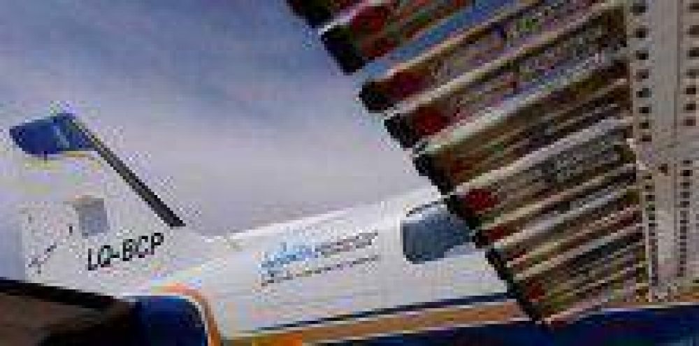 Fuerte trabajo de los aviones antigranizo en el oasis Sur