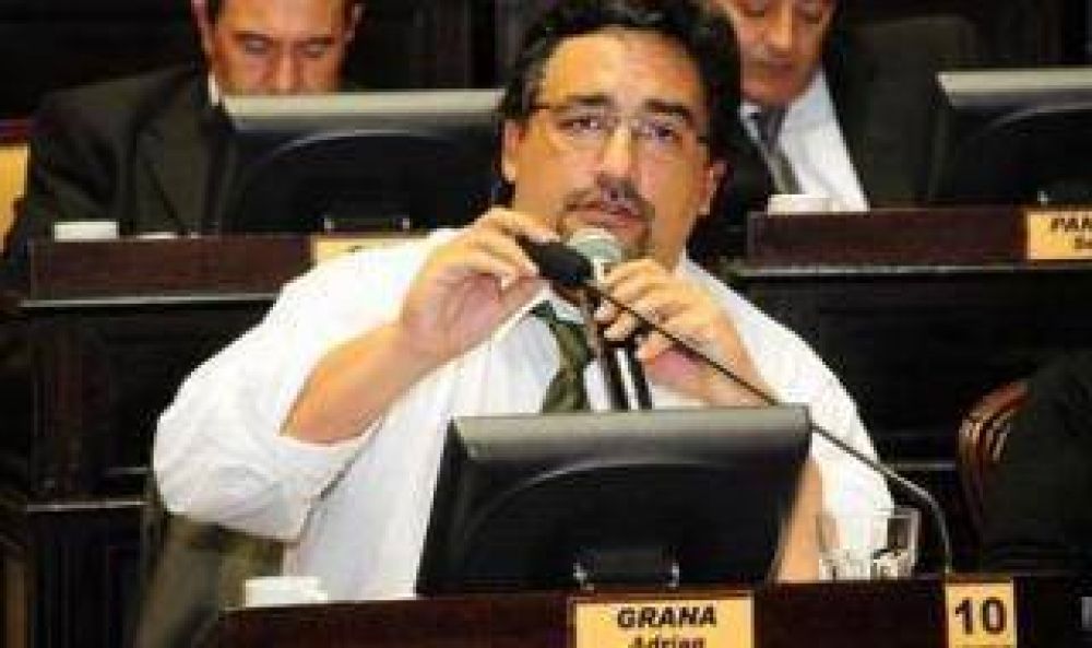 Grana: "Othaceh� est� donde m�s c�modo se siente, bien a la derecha"