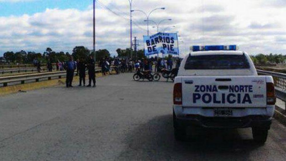 Protesta complic� el tr�nsito en la autopista Santiago-La Banda