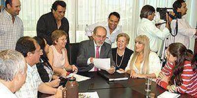 Formosa prometi� no otorgar aumentos superiores al 25%