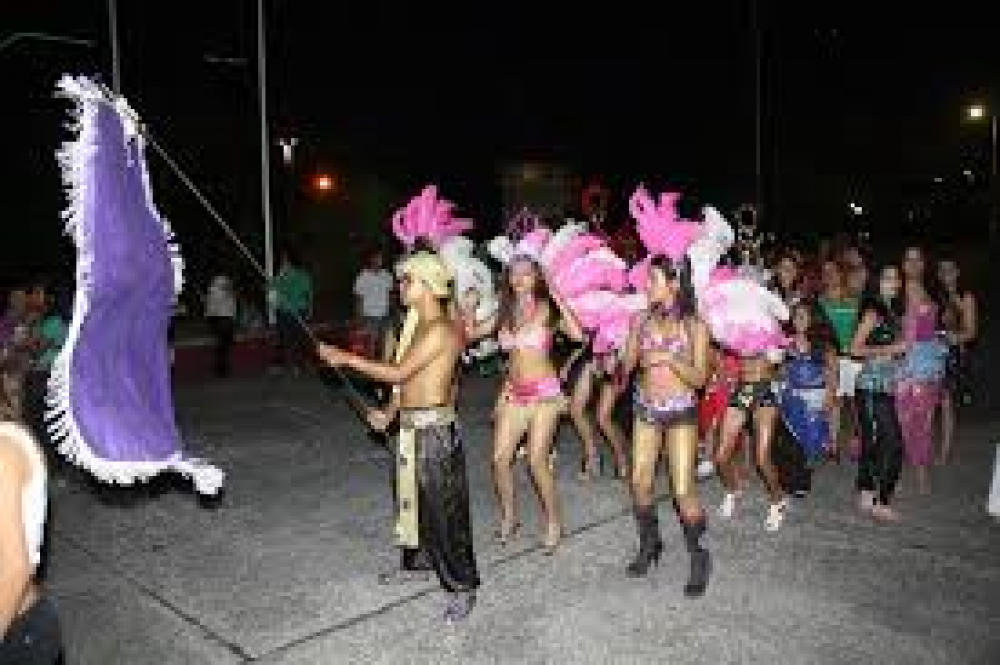 El 28 de febrero arrancan los corsos barriales y populares