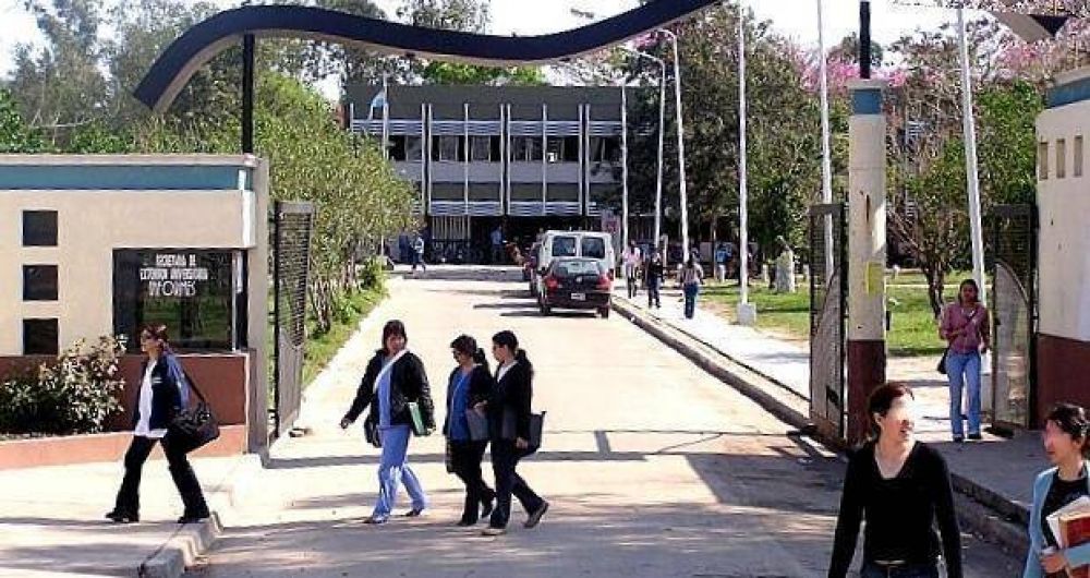 Toman la Facultad de Ciencias de la Salud por dejar sin funci�n a 34 no docentes