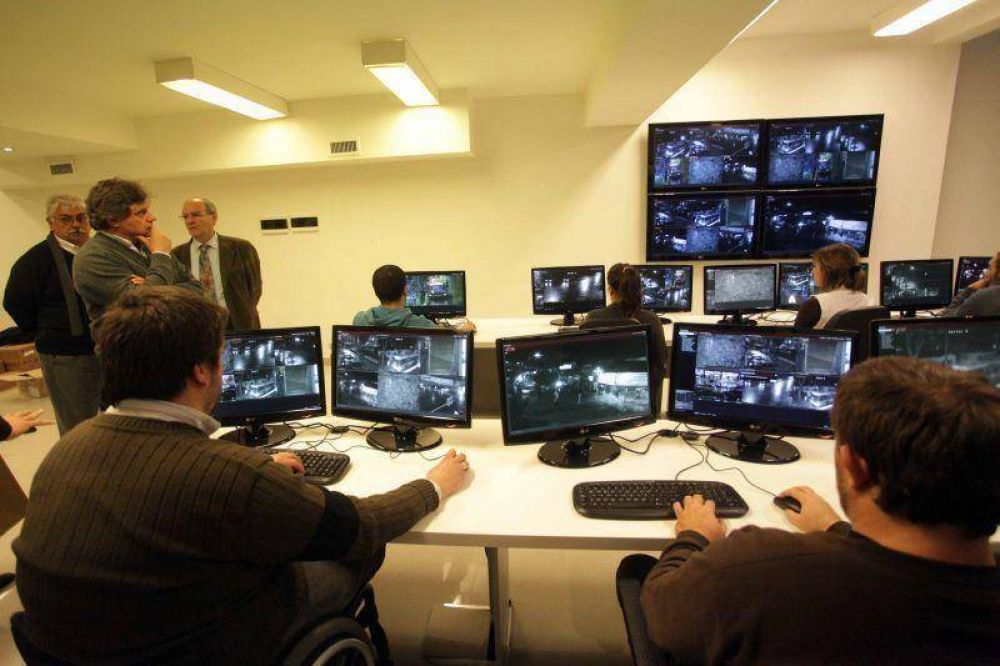 Analizan ofertas para mil nuevas c�maras de monitoreo