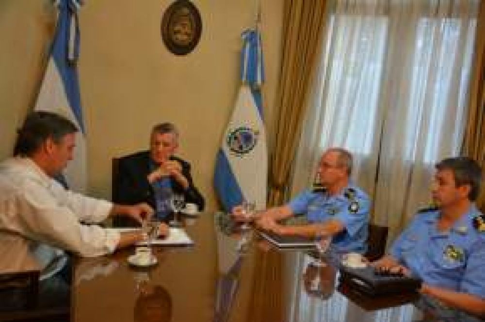 Informaron al Gobernador sobre el accionar policial
