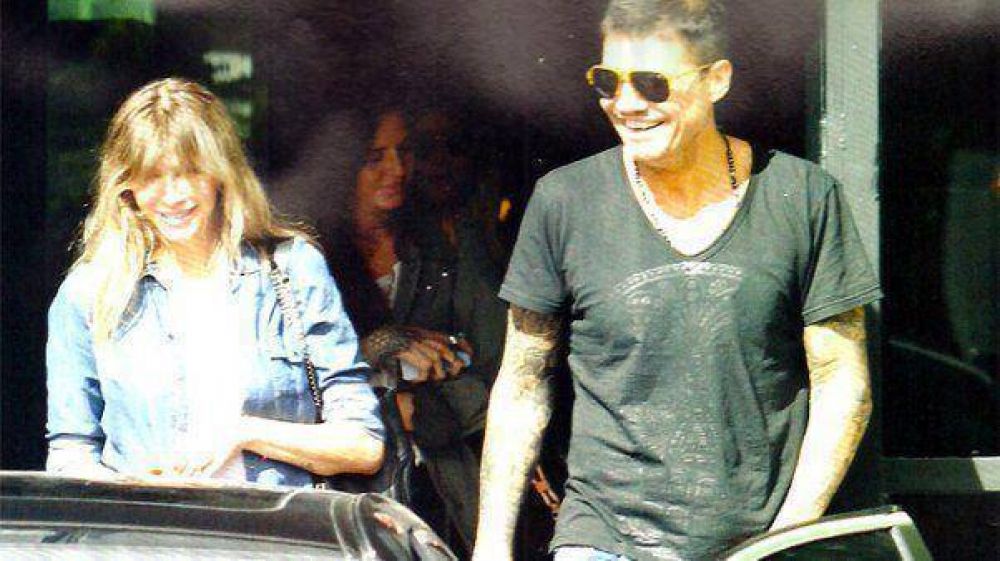 Marcelo Tinelli y Guillermina Vald�s, almuerzo en familia en Buenos Aires
