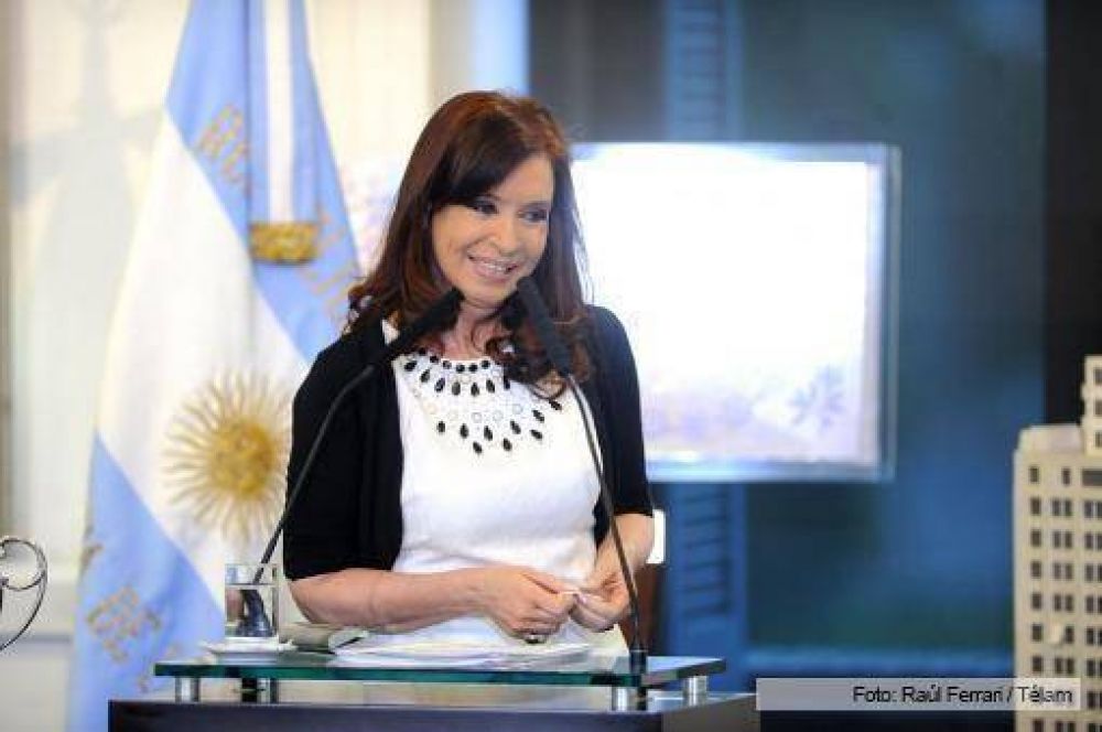Cristina: "Tienen que entender que hacer volar al Gobierno es hacer volar a la Argentina"
