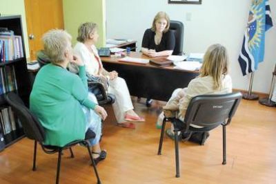 Educaci�n y PAE acordaron dar continuidad a capacitaci�n para docentes de Pico Truncado