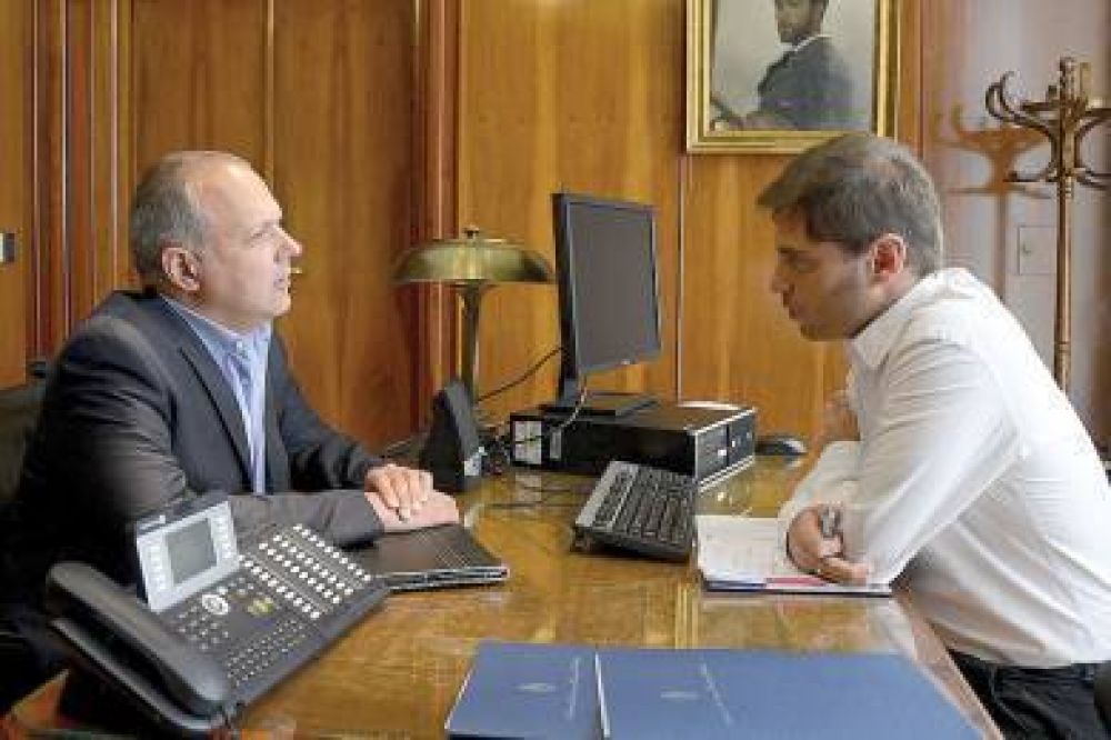 Buzzi y Kicillof acordaron un esquema progresivo para el valor del crudo