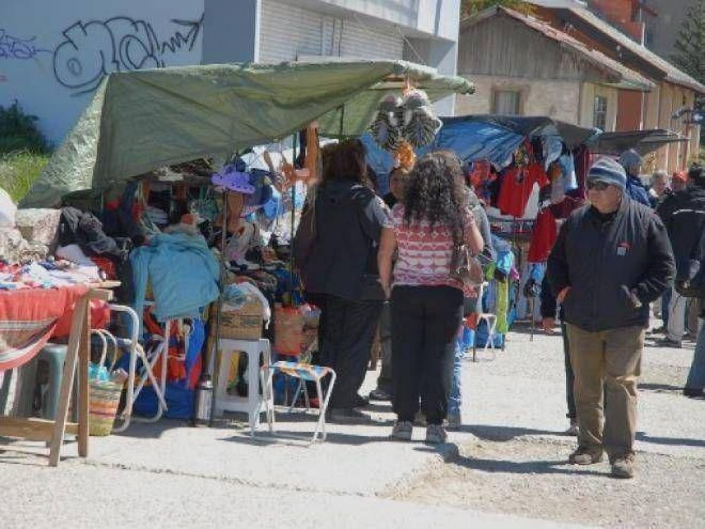 Crece el descontrol de la venta ambulante de Bariloche