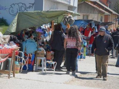 Crece el descontrol de la venta ambulante de Bariloche