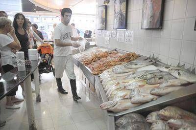 Mariscos, algunas variedades de pescado y tambi�n el pollo sufrieron alzas de precios