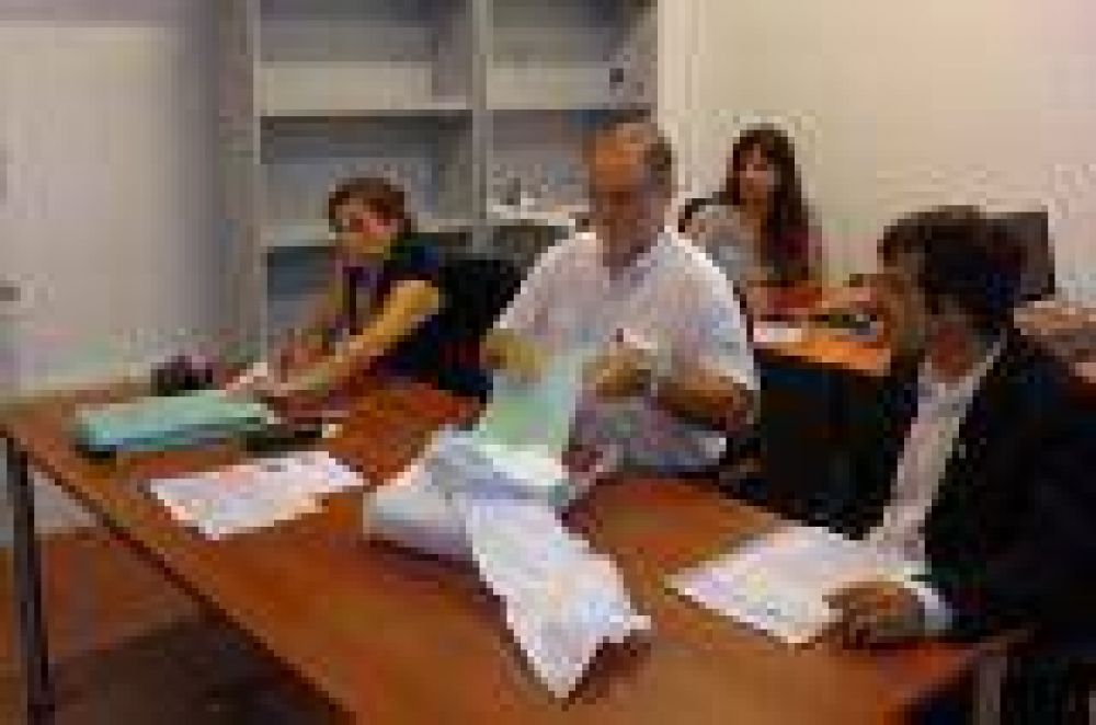 Se anunci� la construcci�n de tres jardines de infantes en Berazategui 