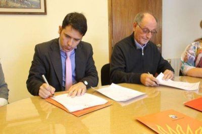 El municipio firm� convenio con la Mutual de Protecci�n Familiar 