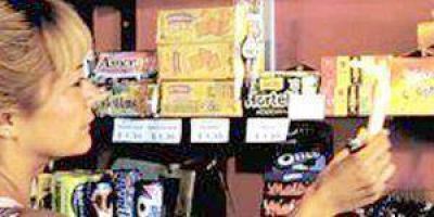 Vecinos denuncian cortes de luz por varias horas y p�rdidas materiales