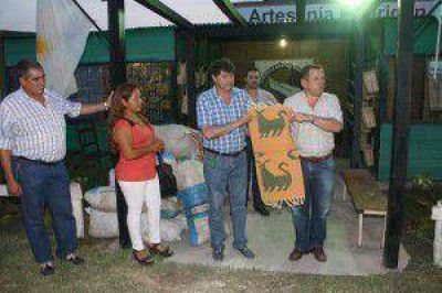 Respaldo del gobierno a artesanos abor�genes