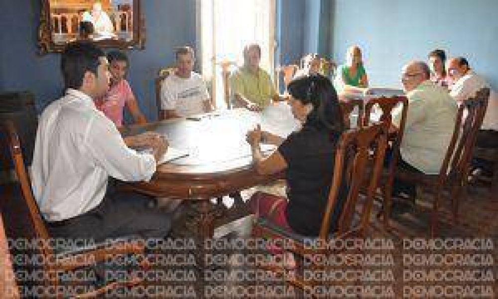 Reuni�n con librer�as locales por un acuerdo de precios