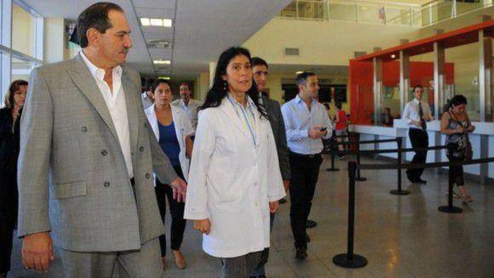Alperovich dijo que el Estado no puede gastar m�s de lo que le ingresa