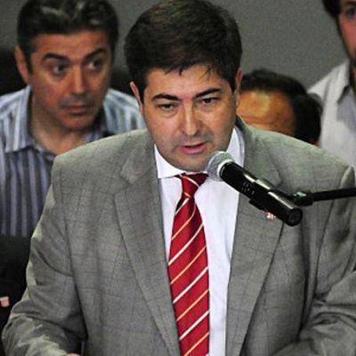 Di Bella: �En marzo estaremos transfiriendo el dinero por Zapata�