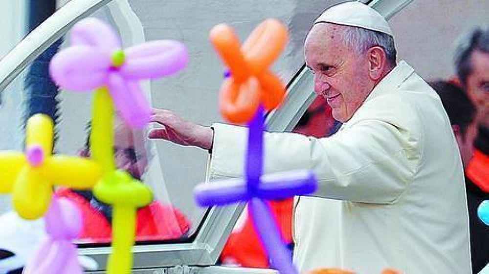Francisco comenz� el castigo contra los curas ped�filos