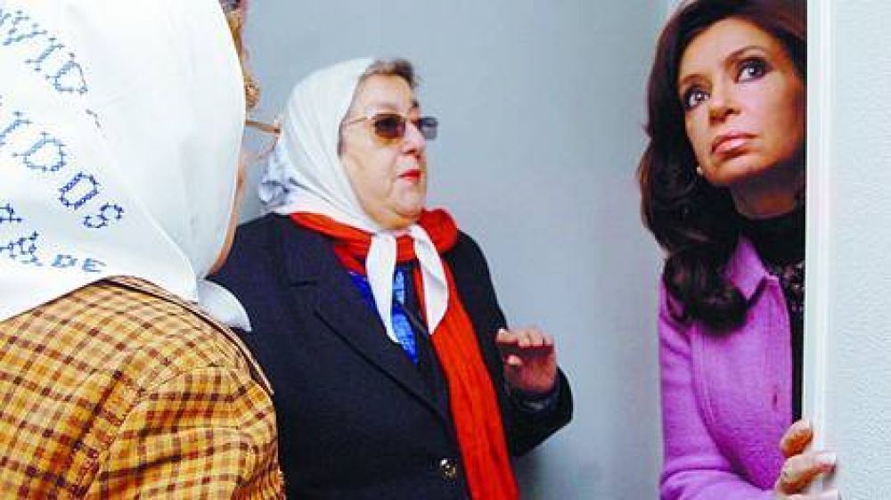 Capitanich defendi� a Schoklender y Bonafini ante las denuncias de corrupci�n