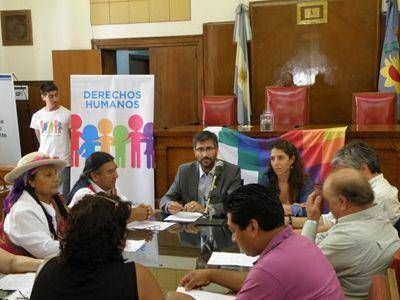 Se lanz� la Mesa de Trabajo sobre Asuntos Ind�genas