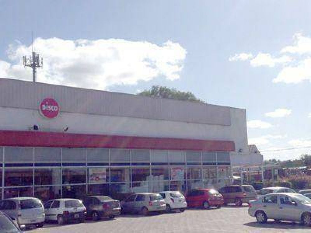 Abriran en Mar del Plata cuatro supermercados de la cadena Walmart