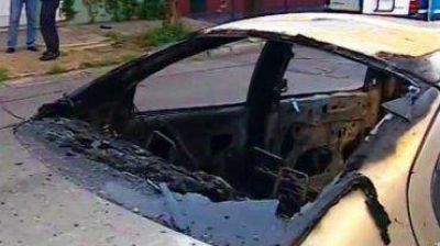 Un vecino de Vicente L�pez descubri� su auto incendiado y acusa a su ex pareja del siniestro 