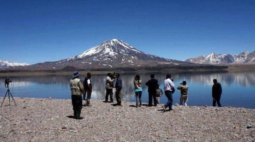 M�s mendocinos disfrutaron de la Laguna del Diamante