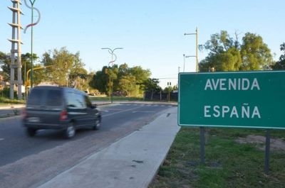 Avance para continuar el tramo inconcluso de avenida Eva Per�n