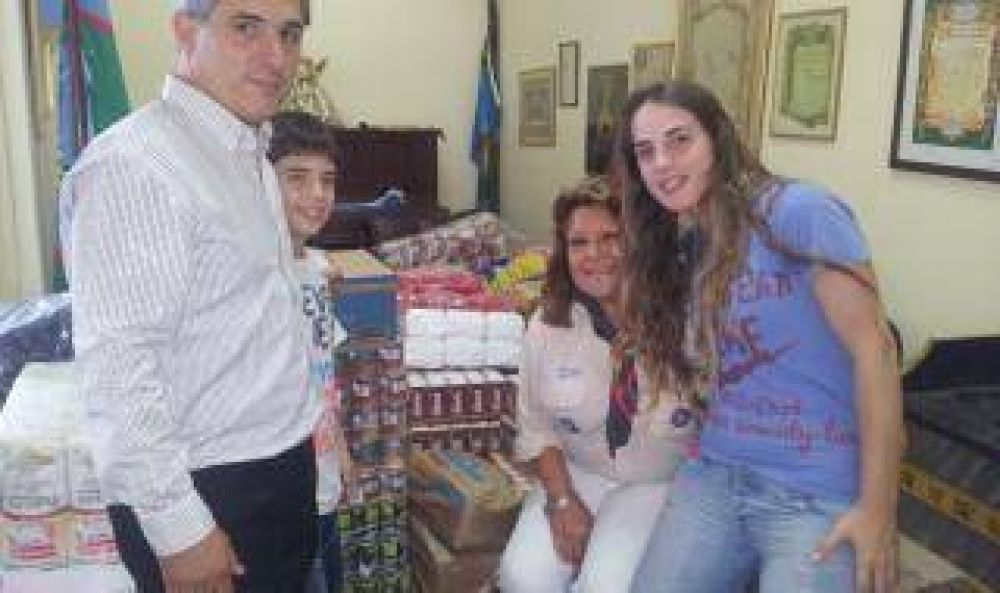 Temporal: Pablo Zabaleta realiz� importante donaci�n a evacuados de Arrecifes