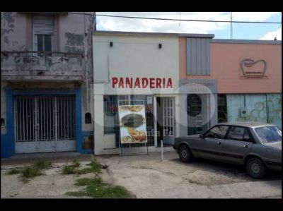 Rob� una panader�a, escap� en bicicleta y lo arrestaron