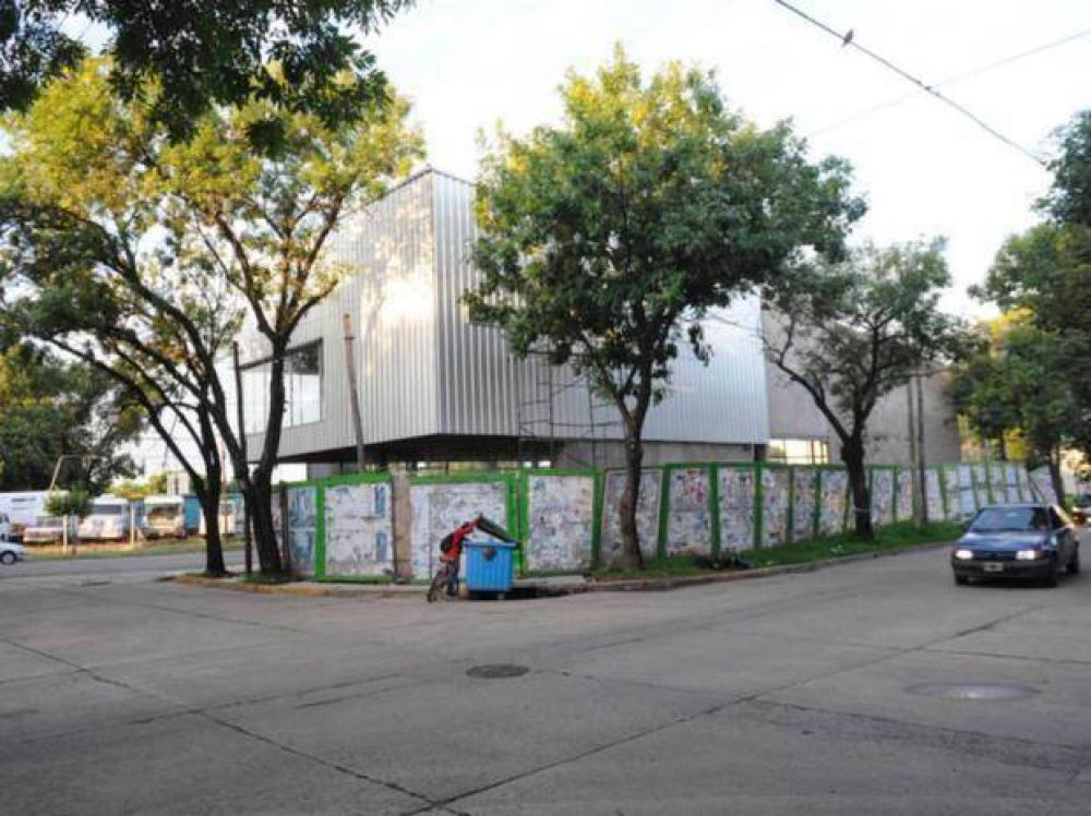 Encontraron una granada en una esquina de barrio Azcu�naga, en la zona oeste