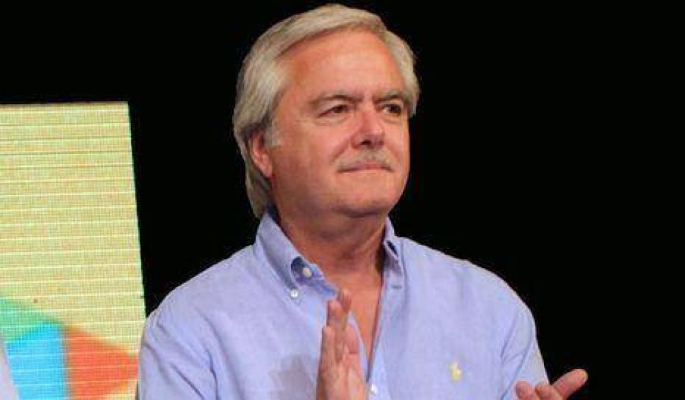 Pinedo: "Mamarracho es mentir"