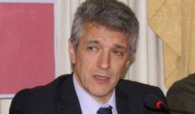 Gustavo L�pez quiere ser jefe de Gobierno